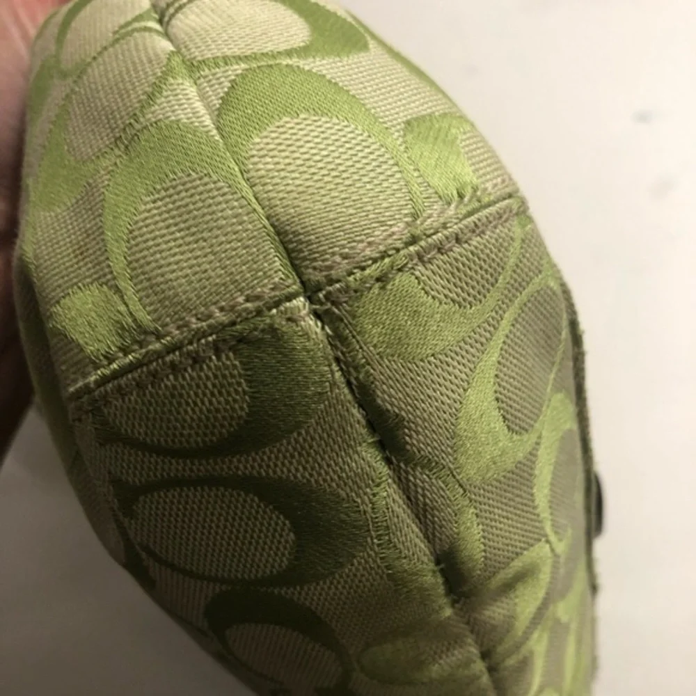 Coach RARE signature y2k green white leather soho bag f15668